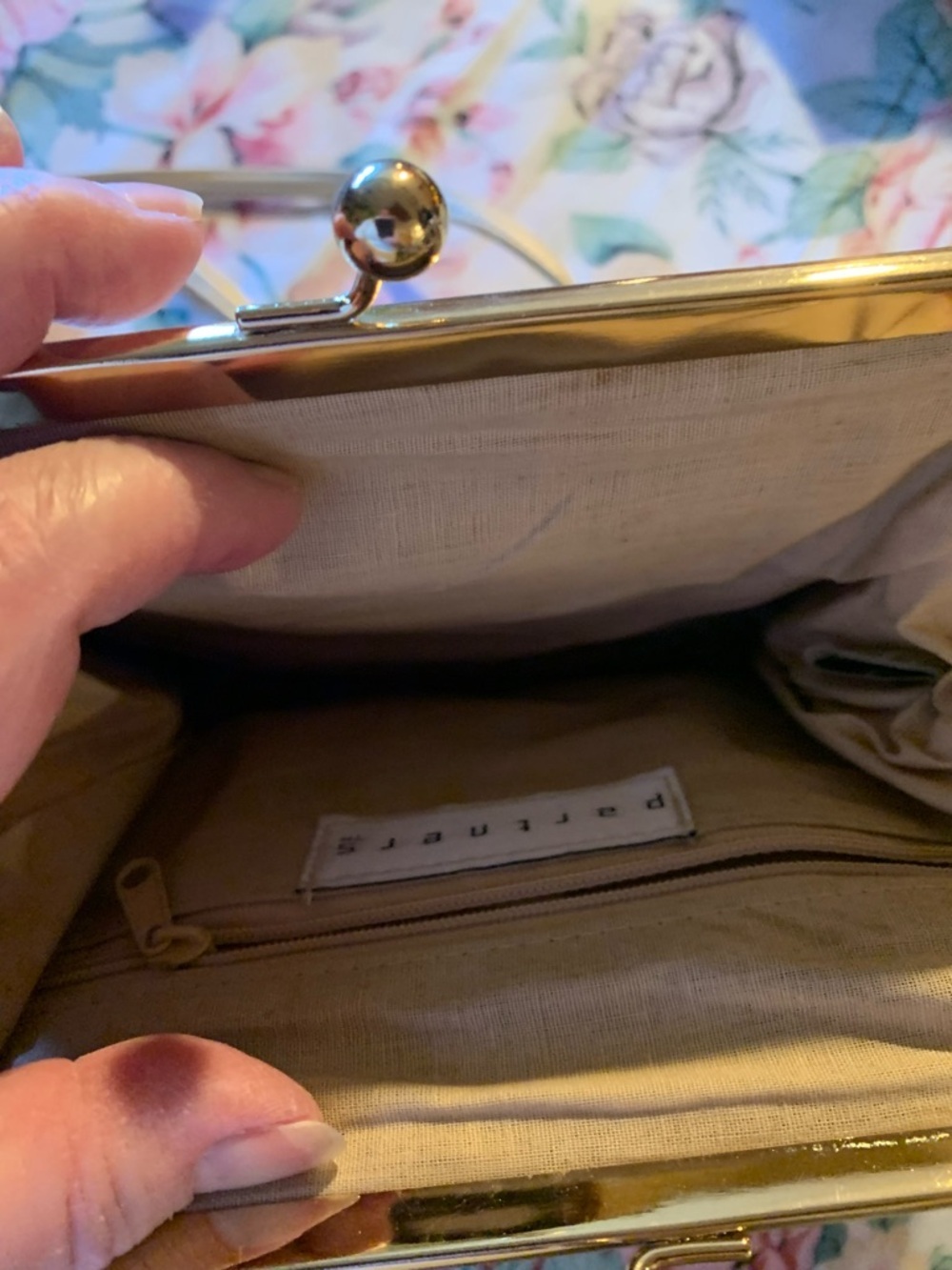 Partners Cream Structured Crossbody Bag with Top Handle - Picture 5 of 7